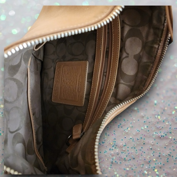 Coach Tan Leather Shoulder Bag Y2K - Picture 2 of 3